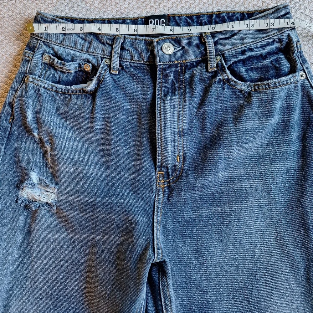 BDG Mom Light Blue Boyfriend Jeans